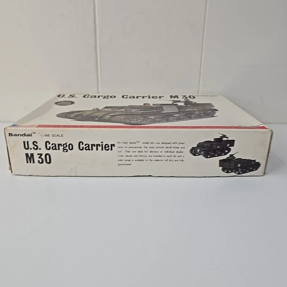 Vtg‎ Bandai U.S. Cargo Carrier M30 Model Kit 1/48 Scale Plastic Gray Pin Point